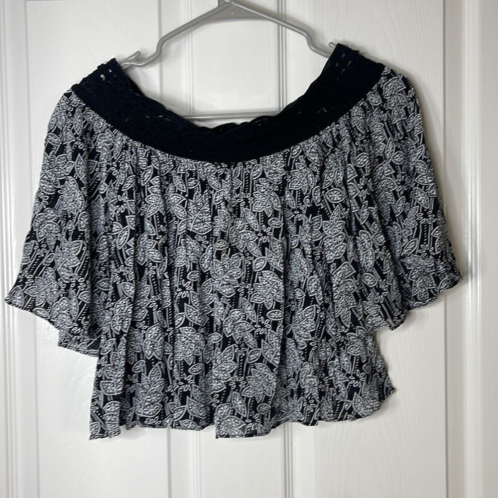 Cecico off the shoulder crop top size small